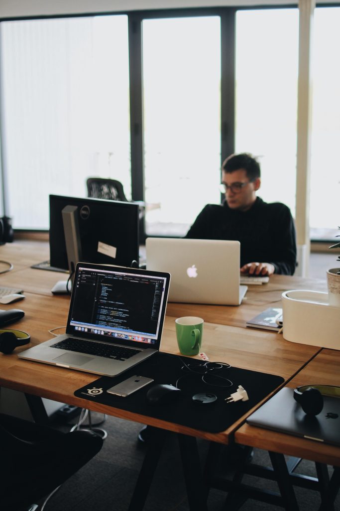 Richtlijnen voor het kiezen van een vergaderruimte met aandacht voor comfort en productiviteit