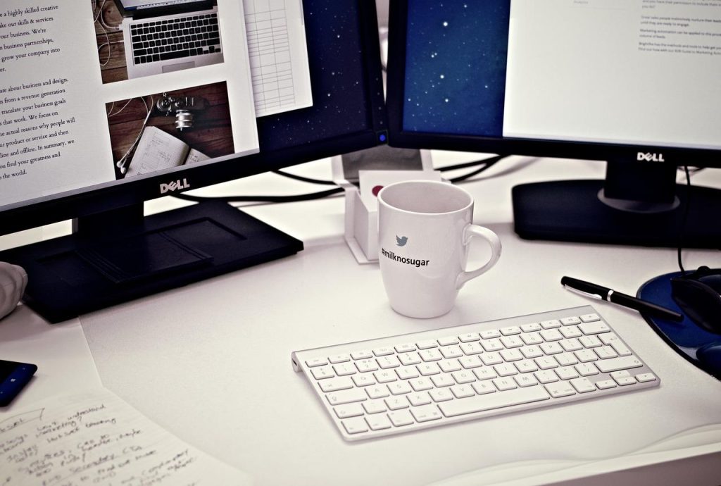 Een ergonomische laptop muis die comfort en precisie biedt voor optimaal werken met je laptop.