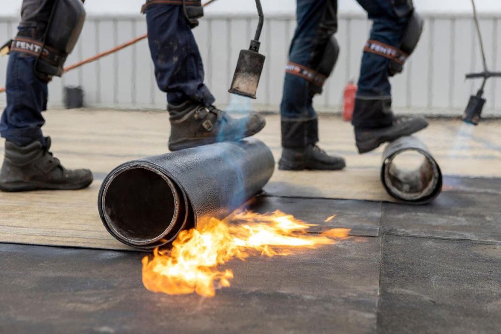 Oosterbosch Dakwerken team biedt deskundig advies voor jouw dak en professioneel onderhoud