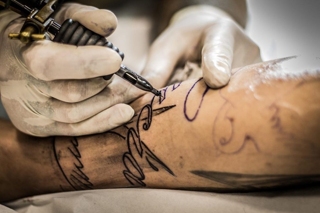 Voorbeeld van een realistische tattoo met fotografisch detail en nauwkeurige schaduw- en lichteffecten
