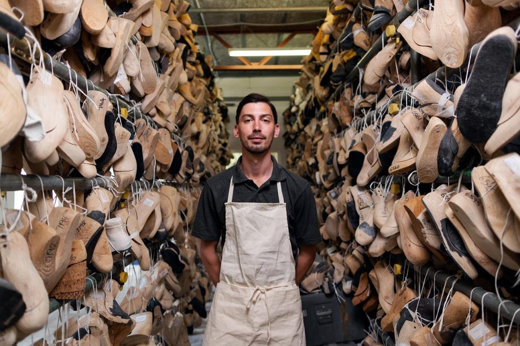 Moderne orthopedische schoenen in Delft combineren comfort, gezondheid en stijl met speciaal ontworpen zolen en demping